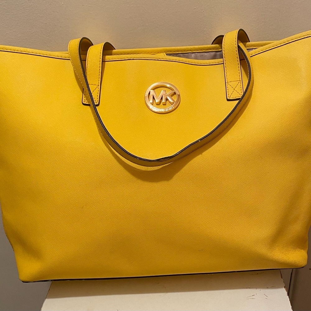 MICHAEL Michael Kors Jet Set Saffiano Leather Tote Bag - Citrus Yellow